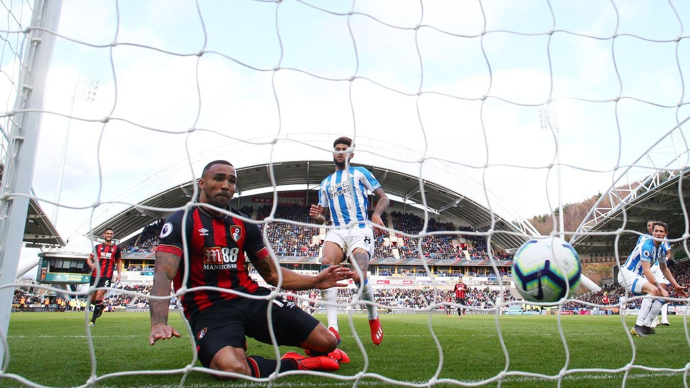 10 khoảnh khắc ấn tượng nhất vòng 30 Premier League - Bóng Đá