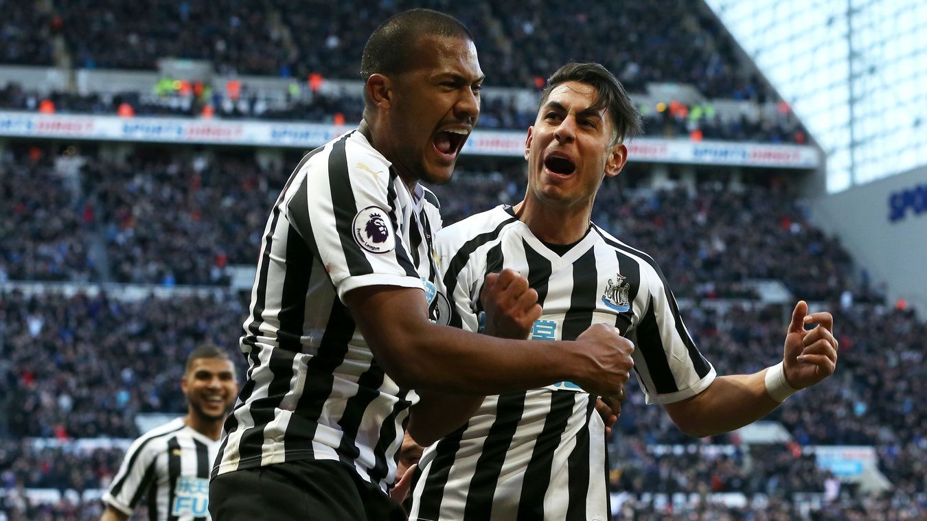 10 khoảnh khắc ấn tượng nhất vòng 30 Premier League - Bóng Đá