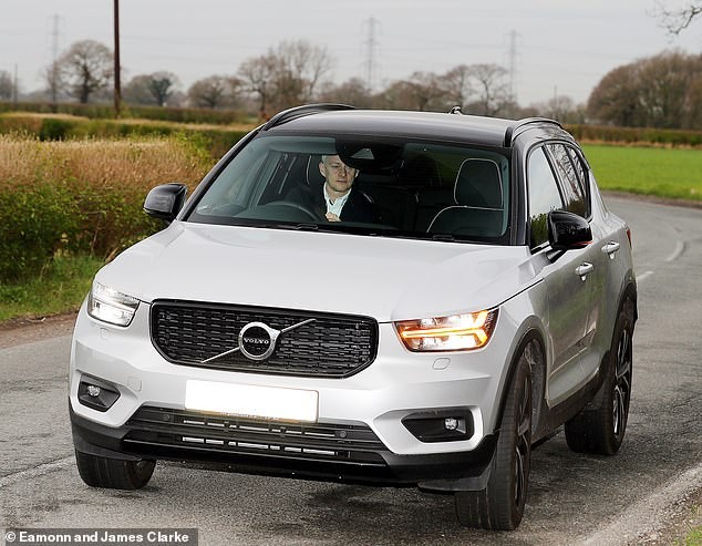 Solskjaer đến sân tập Man United - Bóng Đá