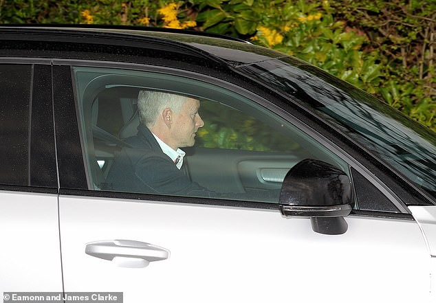 Solskjaer đến sân tập Man United - Bóng Đá