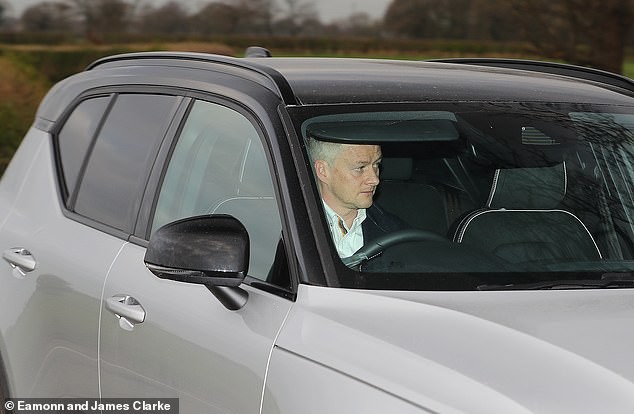 Solskjaer đến sân tập Man United - Bóng Đá