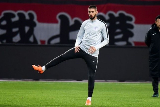 Khó nhằn vụ Sane, Bayern chuyển hướng sang 