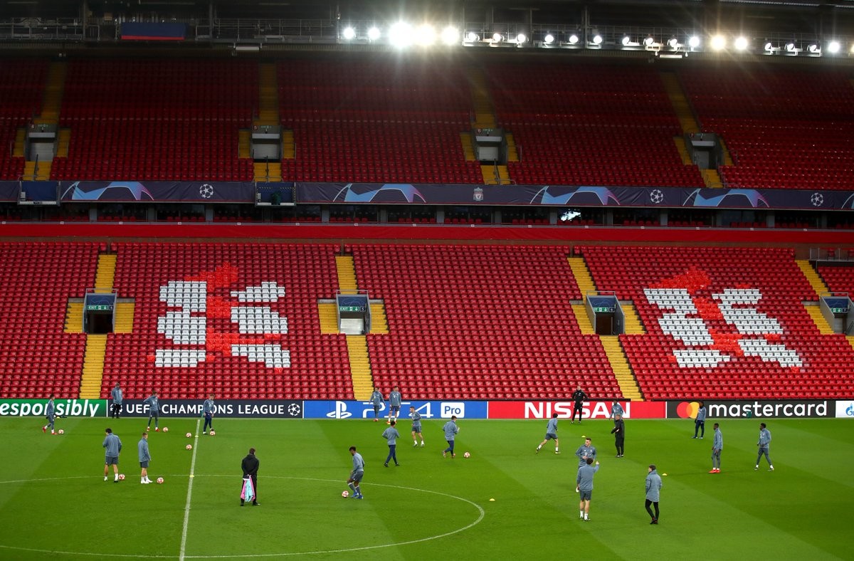 Bayern tâp tại Anfield - Bóng Đá