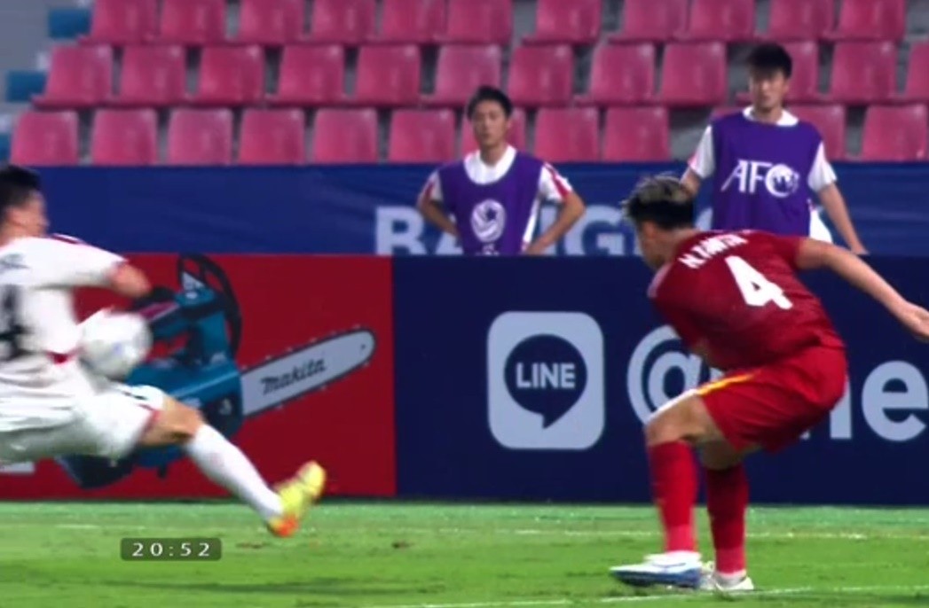 Vì sao trọng tài không cho U23 Việt Nam hưởng phạt đền? - Bóng Đá