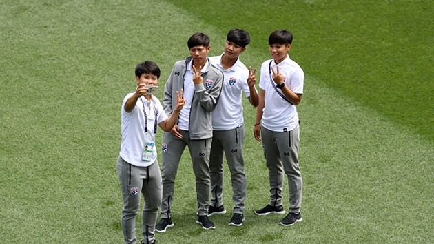 ẢNH: NỮ THÁI THUA THỤY ĐIỂN  4-1 - Bóng Đá