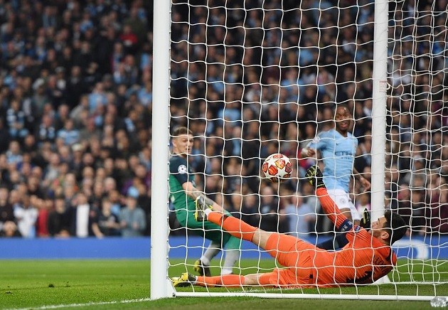 5 điểm nhấn Man City 4-3 Tottenham: Pep chưa thoát 