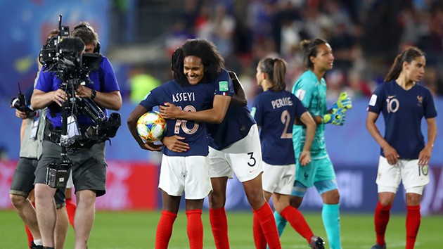 ảnh nữ pháp thắng nigeria - Bóng Đá