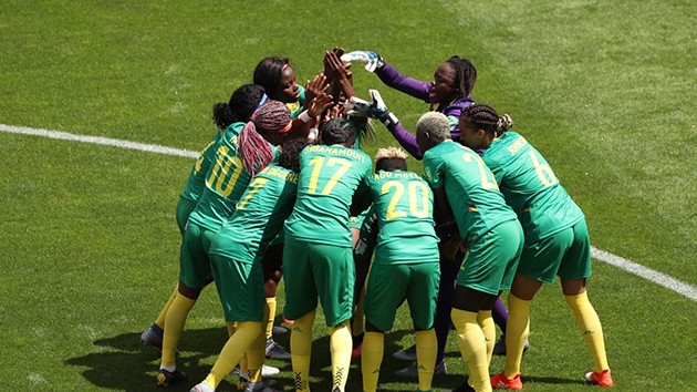 ảnh: nữ hà lan nữ cameroon - Bóng Đá