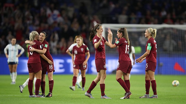 ẢNH: Đả bại Argentina, Sao Man Utd đưa tuyển nữ Anh vào vòng 1/8 World cup - Bóng Đá