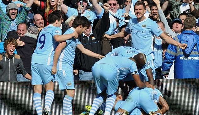 Góc ảnh: Những cuộc đua vô địch căng thẳng bậc nhất Ngoại hạng Anh - Bóng Đá