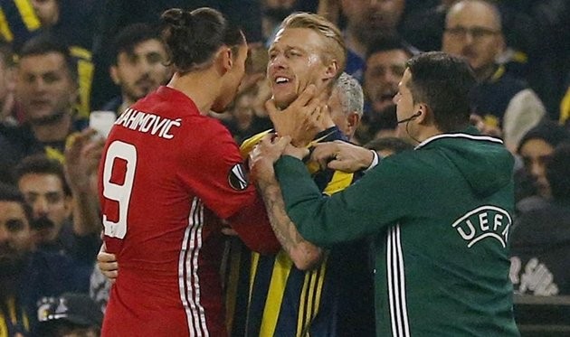 Simon Kjaer: 