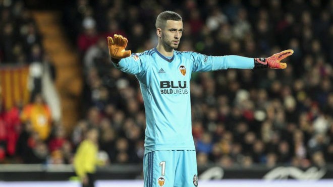 Tìm kiếm thủ môn, Arsenal nhắm đến 2 cái tên tại La Liga - Bóng Đá