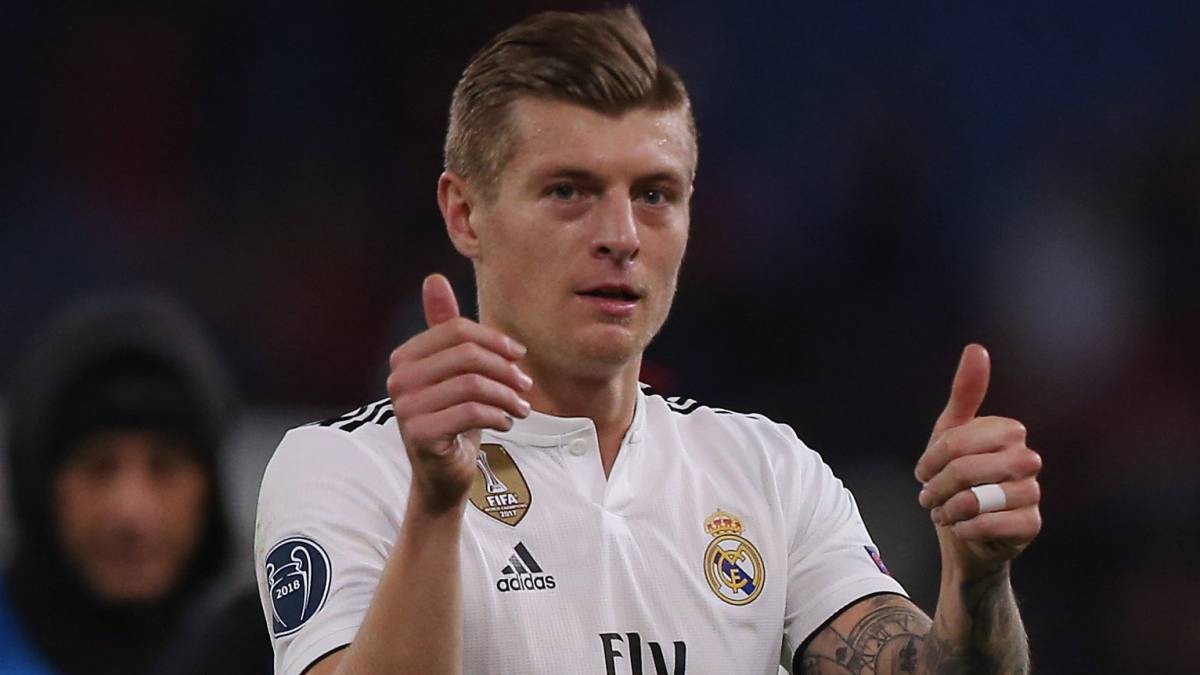 Manchester United: Fans regret missing out on ‘midfield maestro’ Toni Kroos - Bóng Đá