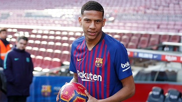 Report: Southampton want Barcelona defender Jean-Clair Todibo - Bóng Đá