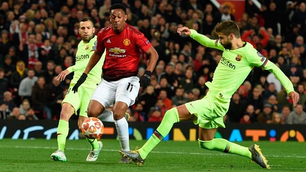 Barca kiểm soát bóng ít lại - Bóng Đá