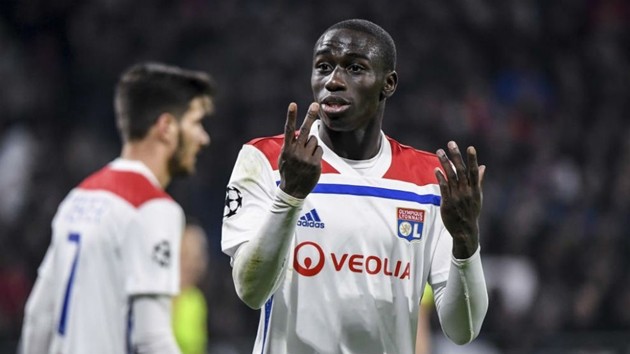 Zidane đòi mua Ferland Mendy - Bóng Đá
