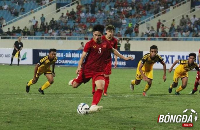 Bài ảnh Quang Hải - Bóng Đá