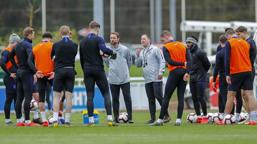 Lí do Luke Shaw bị loại - Bóng Đá