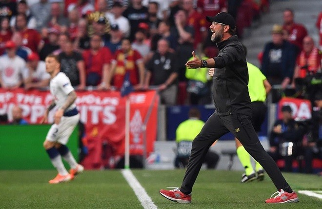 Những khoảnh khắc ấn tượng nhất CK Chaampions League - Bóng Đá