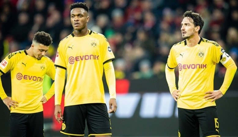 Akanji và Hakimi là nguyên nhân khiến Dortmund thua trận - Bóng Đá
