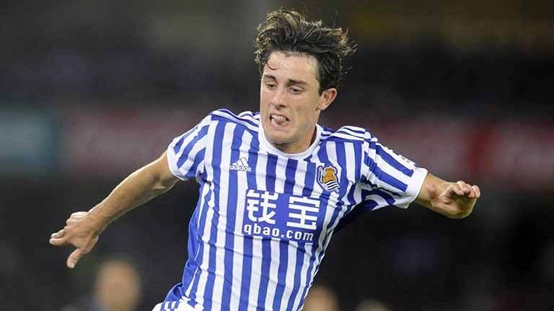 Who is Alvaro Odriozola - Bóng Đá