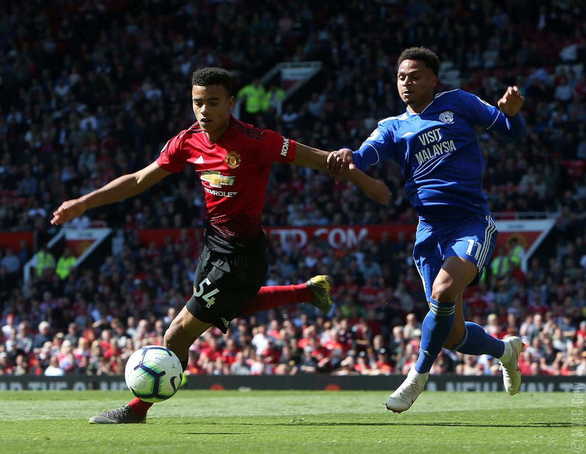 Man Utd nên biết xấu hổ với những gì mình đã làm trước Cardiff - Bóng Đá