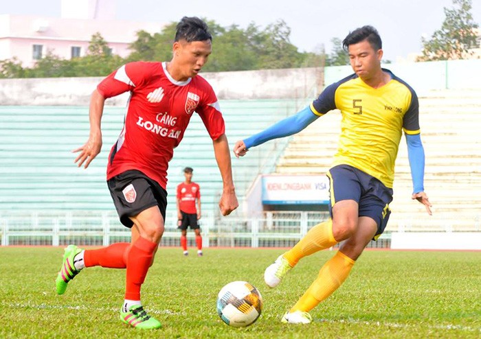 Manchester United fans react to Aaron Wan-Bissaka's England performance amid transfer chase - Bóng Đá