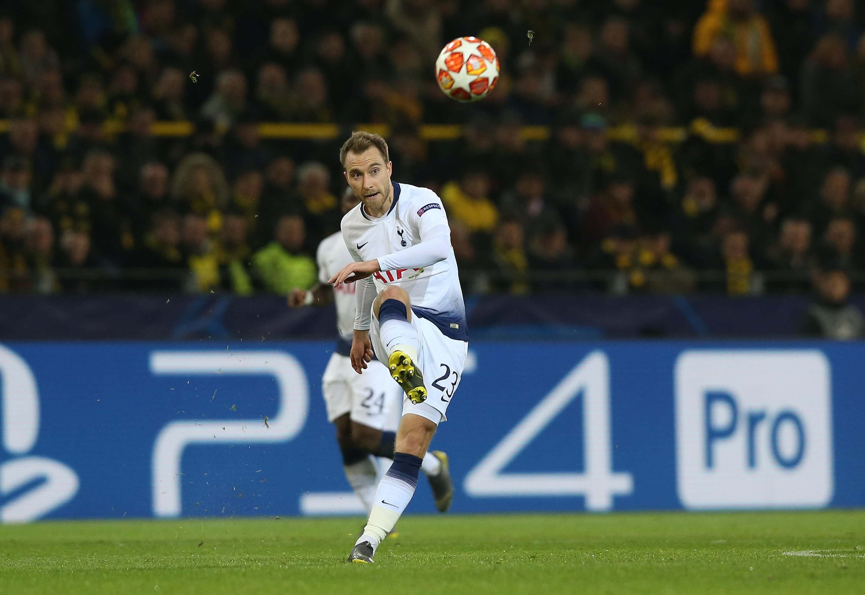 10 thương vụ - Bóng Đá