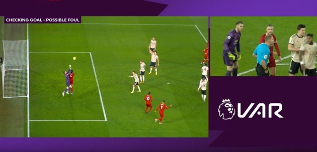 Maguire tỏ bản lĩnh 