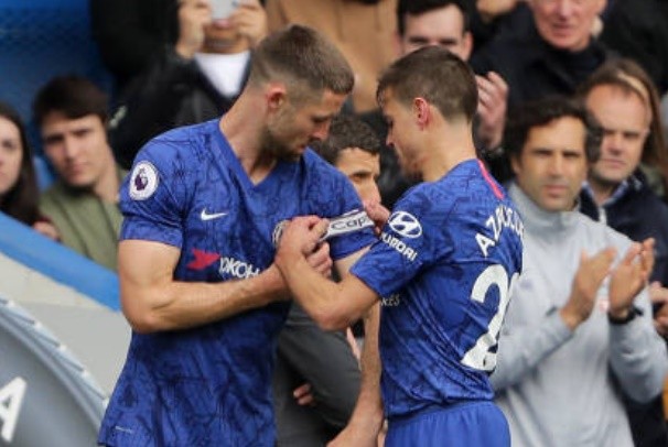 Kung-fu Bayern: Neuer and Zirkzee collide during training session - Bóng Đá