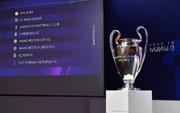 Liverpool ra mắt áo đấu - Bóng Đá