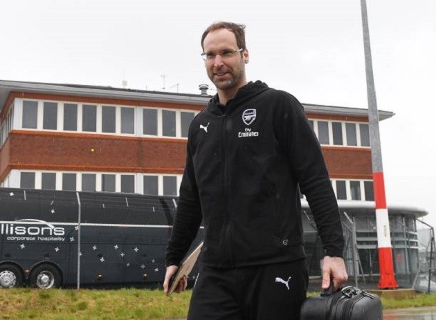 Arsenal đến Tây Ban Nha - Bóng Đá