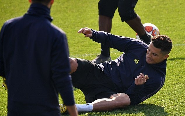 Ronaldo Juventus tập - Bóng Đá