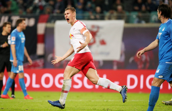 Đánh rơi chiến thắng trước đội bóng tương lai và đây là phản ứng của 