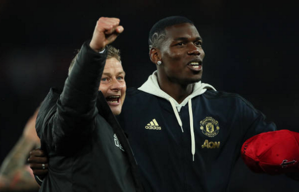 Man United đi tiếp và đây là hành động của Paul Pogba - Bóng Đá