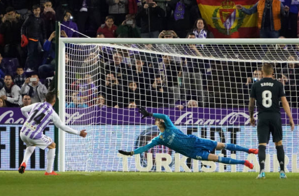 Tiến gần Juventus và đây là cách Marcelo bị Solari hành hạ - Bóng Đá