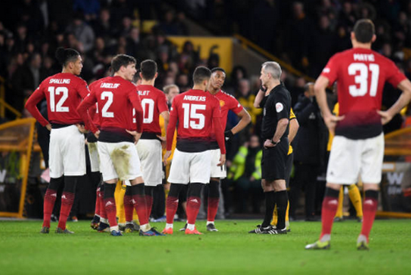 Thua Wolves nhưng Man United nên cảm thấy may mắn vì điều này (Lindelof thoát thẻ đỏ) - Bóng Đá