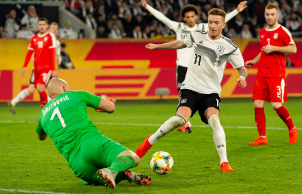 Cầu cứu Reus, tuyển Đức thoát hiểm thành công trước Serbia - Bóng Đá