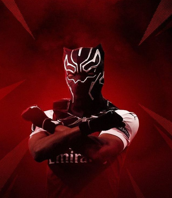 Tạc 3 ngôi sao lên đầu, Aubameyang khoe kiểu tóc mới cực chất - Bóng Đá