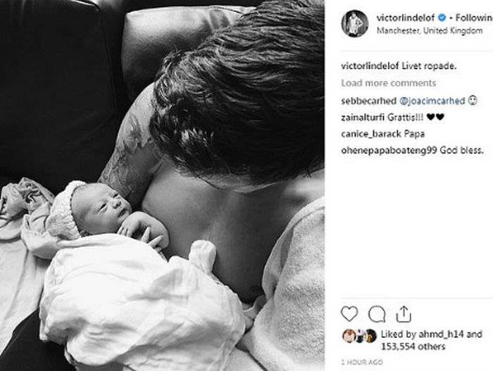 Smalling và vợ - Bóng Đá