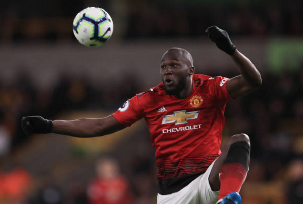 Thua trận, Lukaku vẫn cười đùa hớn hở cùng cầu thủ này - Bóng Đá