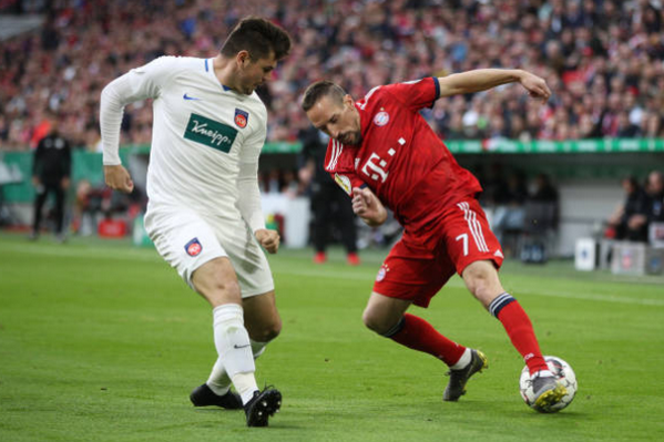 Rượt đuổi không tưởng, Bayern đi tiếp mặc cho đối thủ lập hattrick - Bóng Đá