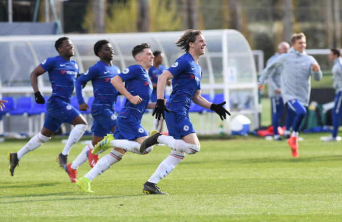 Trở về mái nhà xưa, John Terry quyết tâm 'rút ruột' Chelsea - Bóng Đá