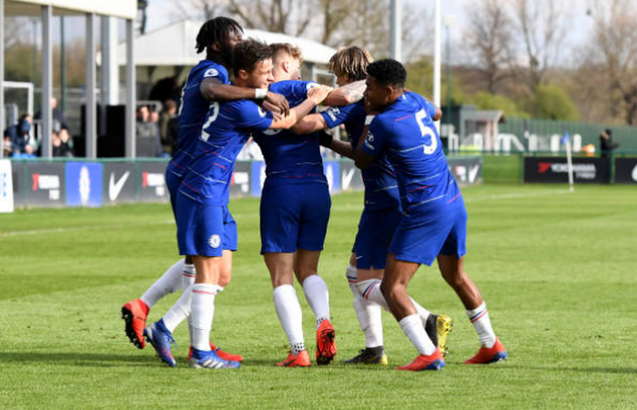 Trở về mái nhà xưa, John Terry quyết tâm 'rút ruột' Chelsea - Bóng Đá