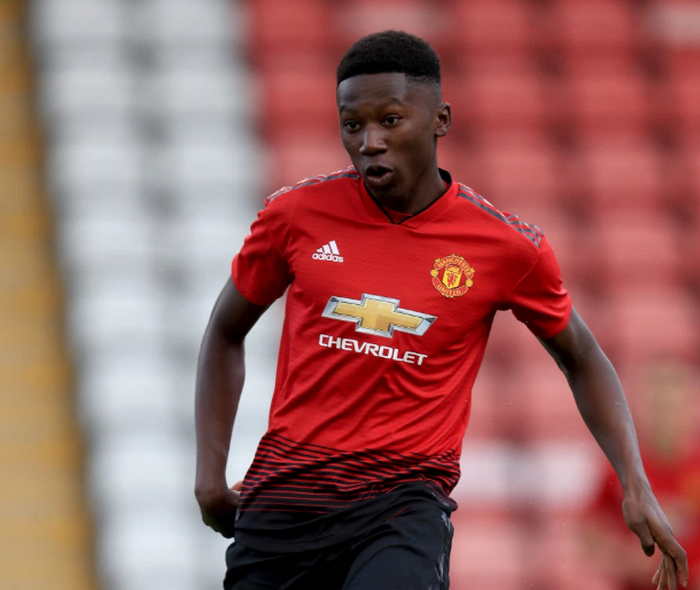 Di’Shon Bernard ký hợp đồng với Man United - Bóng Đá