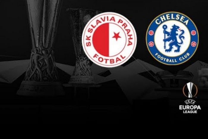 Jorginho Emerson ăn mừng cùng Roberto Carlos - Bóng Đá