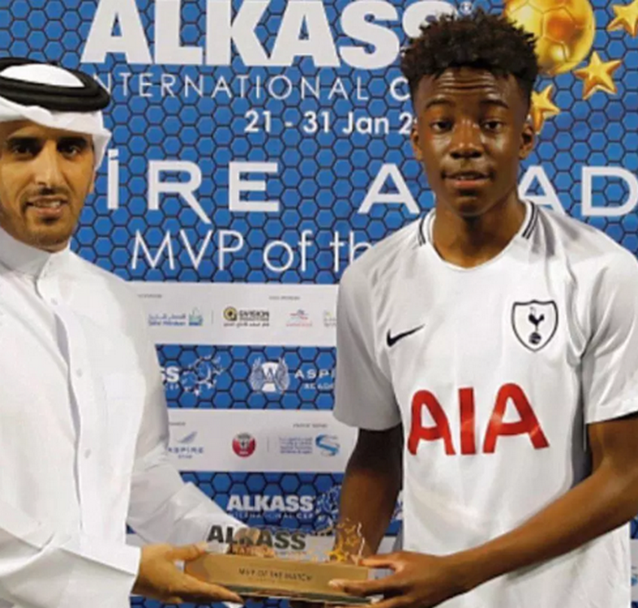 Noni Madueke - Bóng Đá