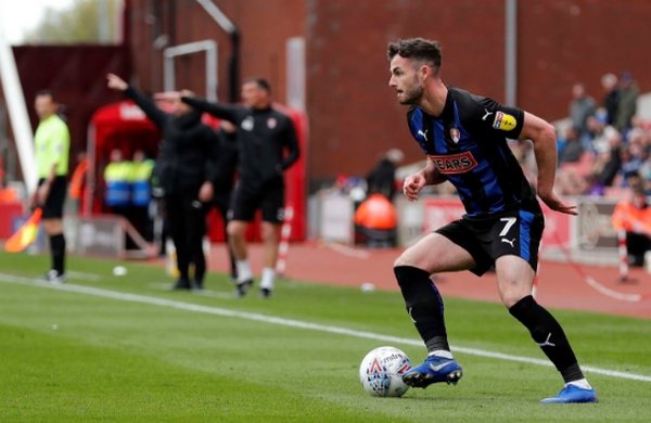 Có một Champioship căng thẳng kịch tính không kém gì Premier League - Bóng Đá