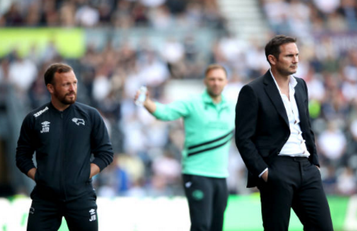Hai bàn thắng phút bù giờ, sao trẻ Liverpool mang ánh sáng đến cho Lampard - Bóng Đá