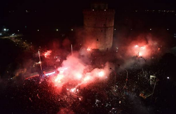 Cảm động, cầu thủ chấn thương vẫn được vào sân vì lý do đặc biệt - Bóng Đá